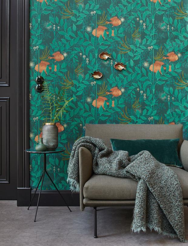 отделка стен тканью или обоями